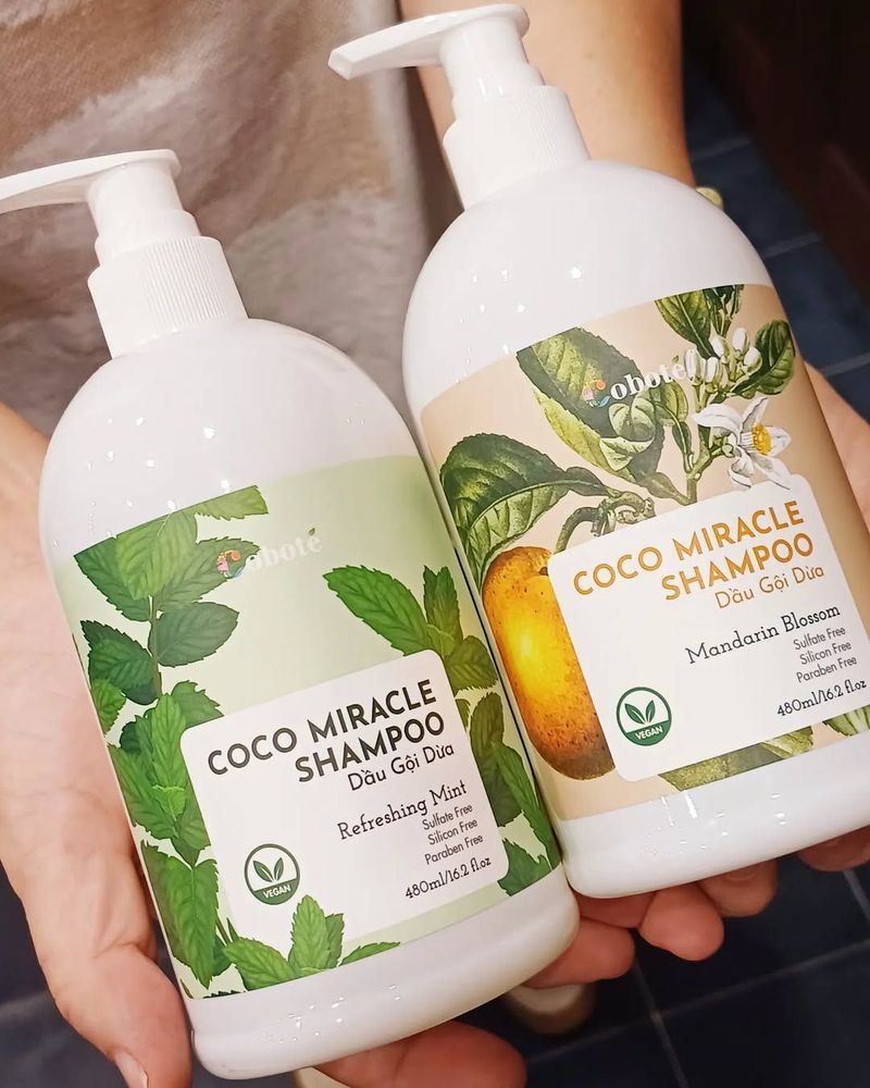 大人気 ベトナム ベンチェ発 Cobote Beaute du noix de coco から COCO MIRACLE シャンプ~ が届きました