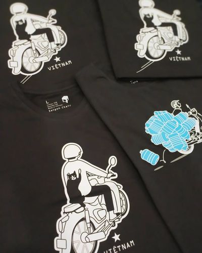 パンガンダラン 新作 T シャツ ベトナム ホ~チミン発 大人気ブランド 刺繍バッグ パンガン ダラン 姉妹ブランド サイゴンチェア~の T シャツとタオル達
